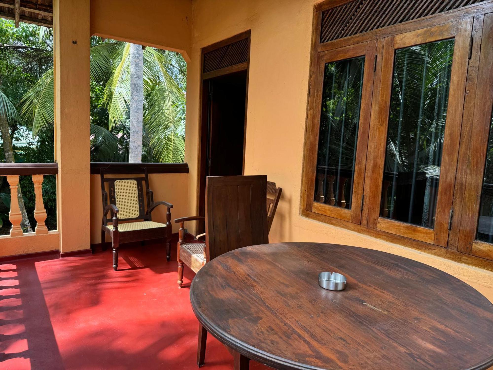 Brinkhouse Guesthouse , Unawatuna Beach Kültér fotó