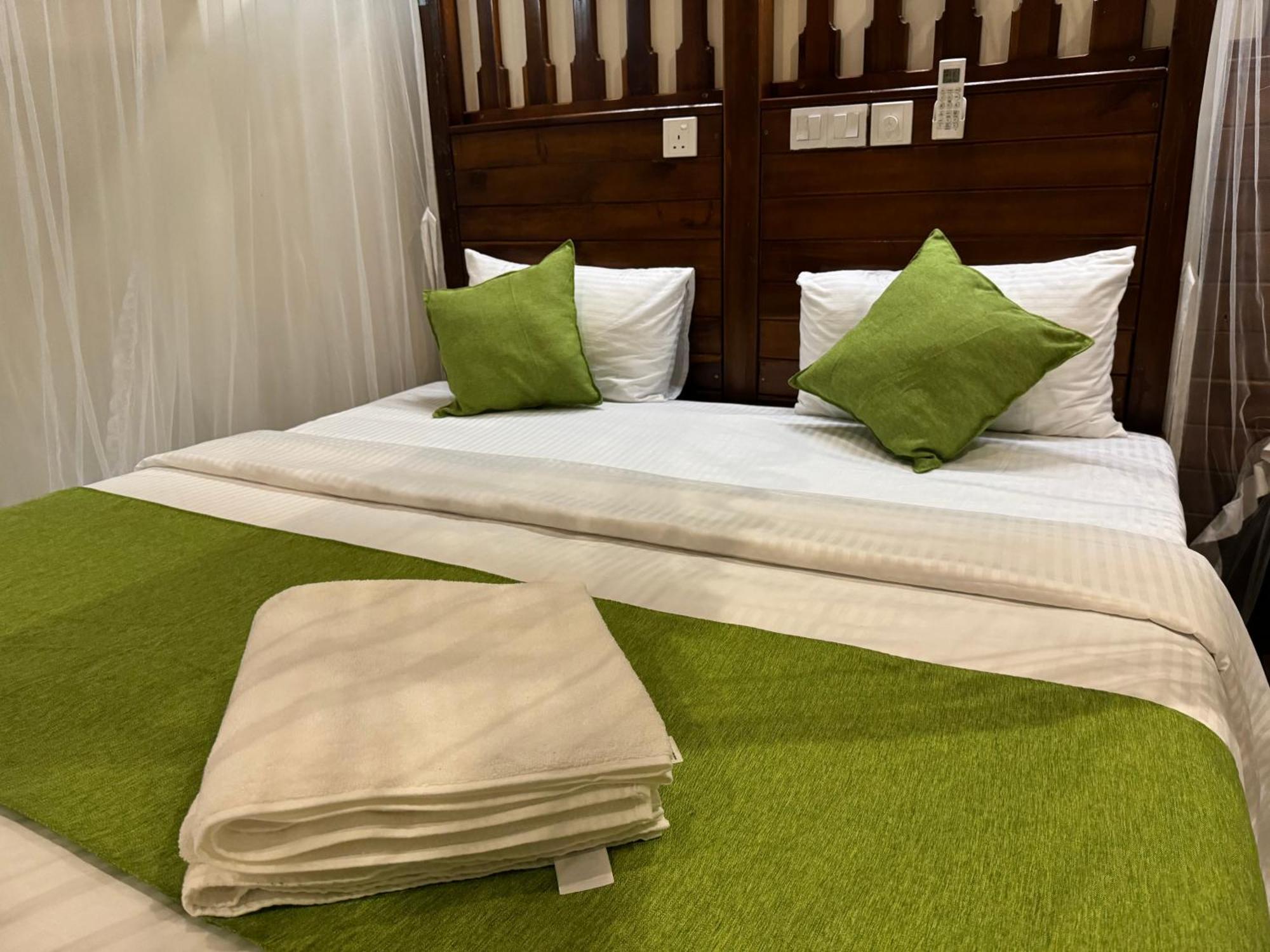 Brinkhouse Guesthouse , Unawatuna Beach Kültér fotó