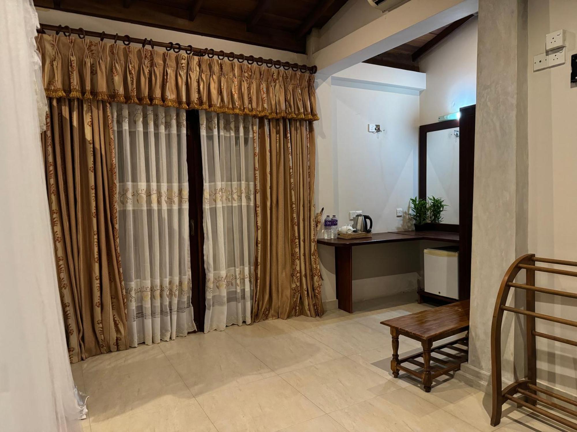 Brinkhouse Guesthouse , Unawatuna Beach Kültér fotó
