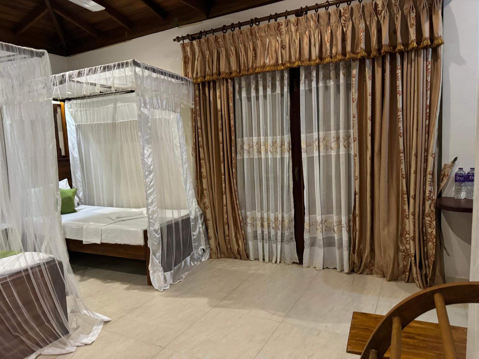 Brinkhouse Guesthouse , Unawatuna Beach Kültér fotó