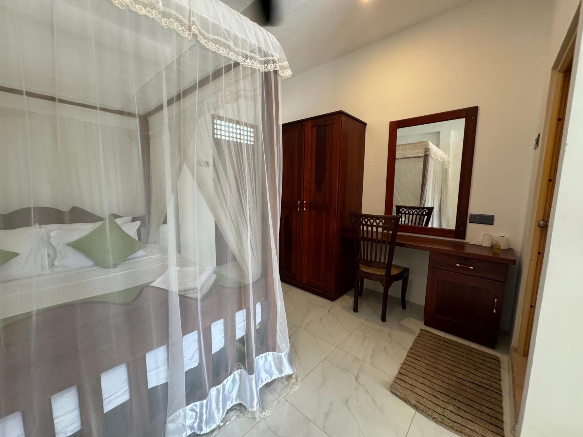 Brinkhouse Guesthouse , Unawatuna Beach Kültér fotó
