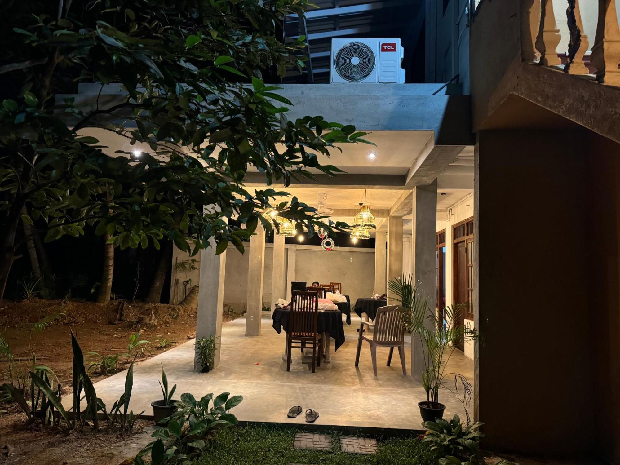 Brinkhouse Guesthouse , Unawatuna Beach Kültér fotó